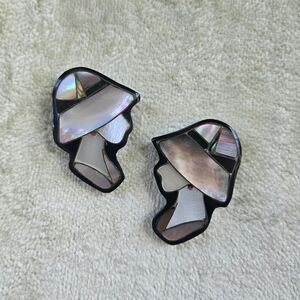 Vintage Art Deco Abelone Mother of Pearl Cameo Earrings Pierced Gorgeous! Rare